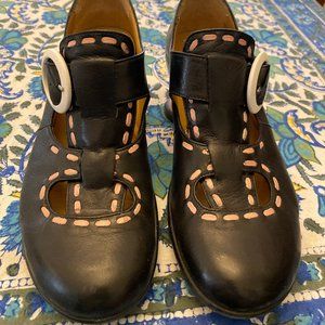 Fluevog Enthusiast Funky Black and Pink Shoe 6.5
